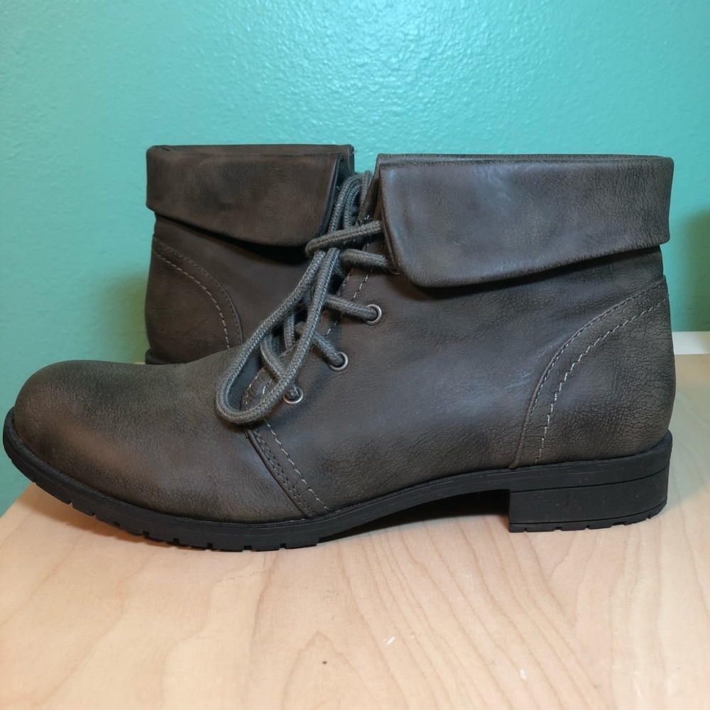 Gray Ankle Boots Size 9